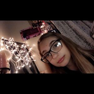 Meet your Posher, Paris